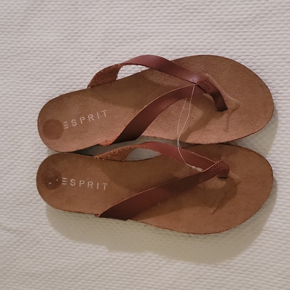 NWOT ESPRIT Leather Flip Flops: available in Brown & White- all Size:9 - Picture 2 of 8